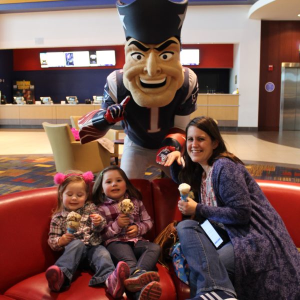 Showcase Cinema De Lux Movie Theater Patriot Place