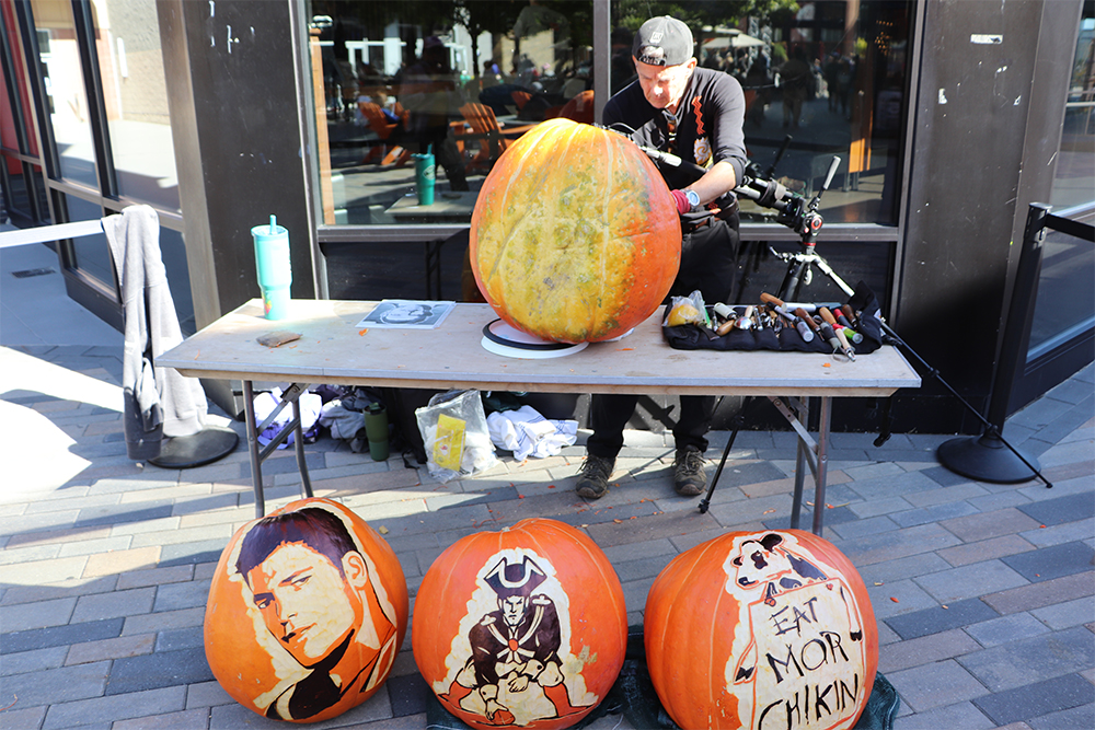 Fall Harvest carving 2025